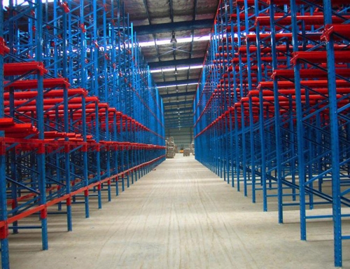 貫通(tōng)式倉儲貨架