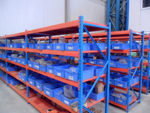 汽車(chē)4S店(diàn)貨架